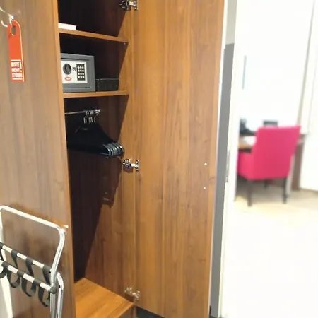 Alte Redaktion 3*