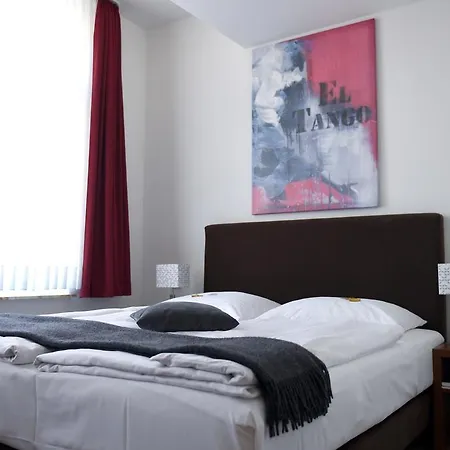 Alte Redaktion 3*
