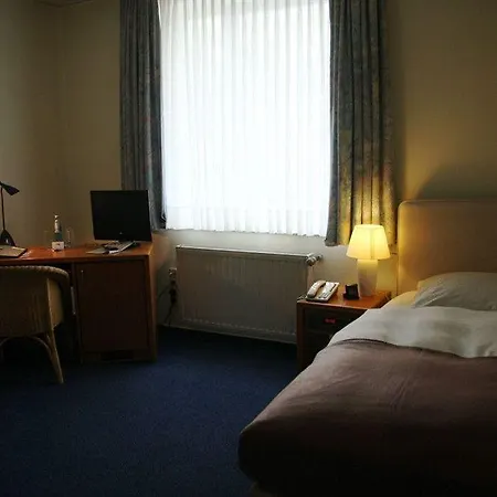 Alte Redaktion 3*